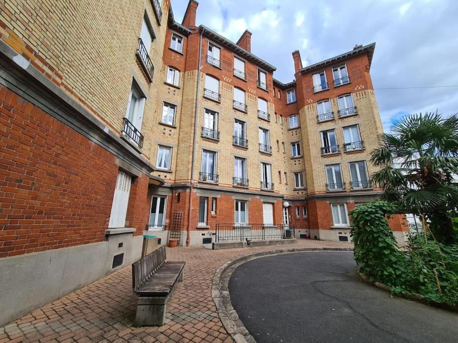 Appartement Suresnes : 2 Pieces Cosy Extérieur photo